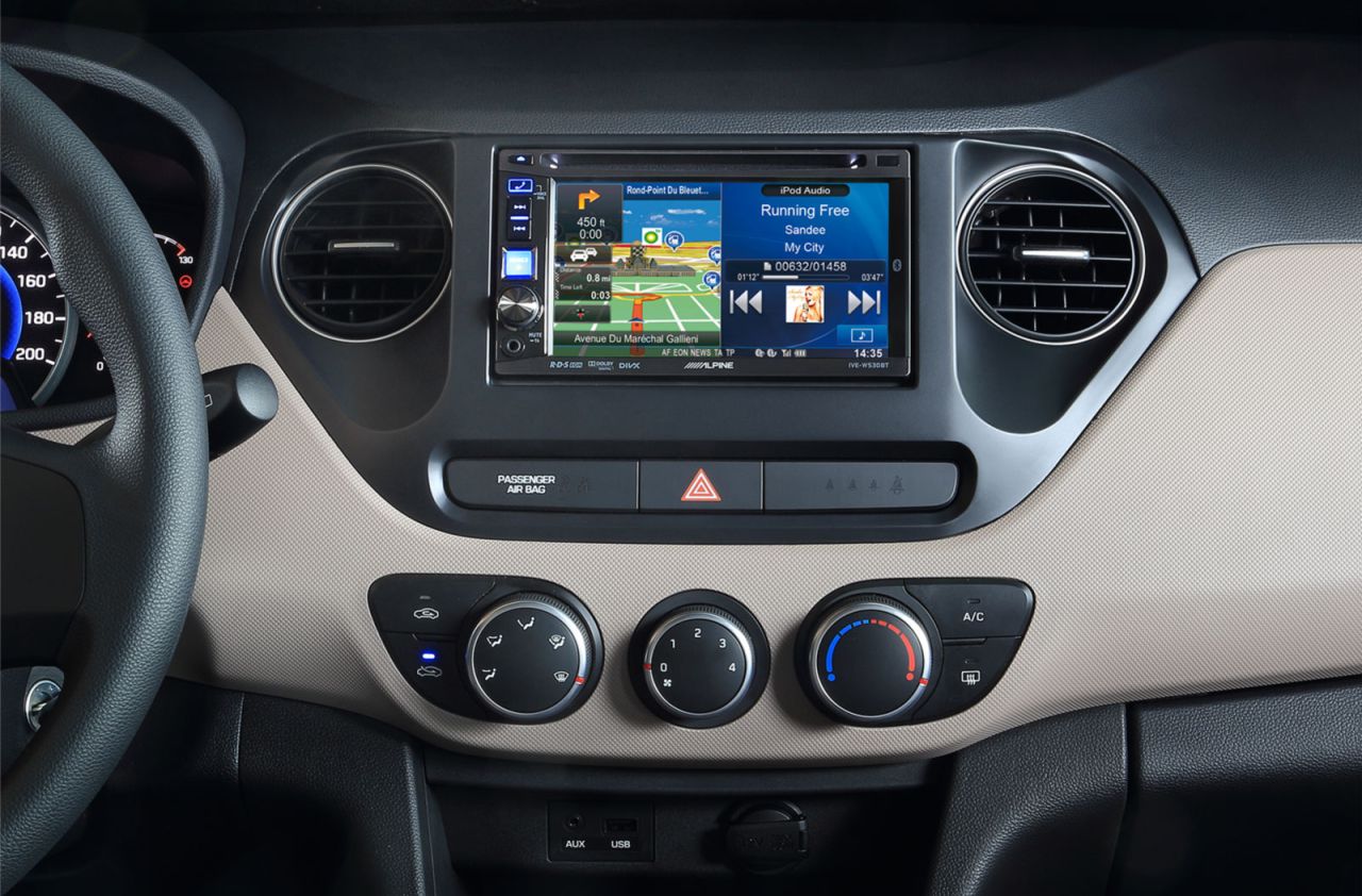 Hyundai i10 2 DIN autórádió beszerelő keret (381143-13-1)